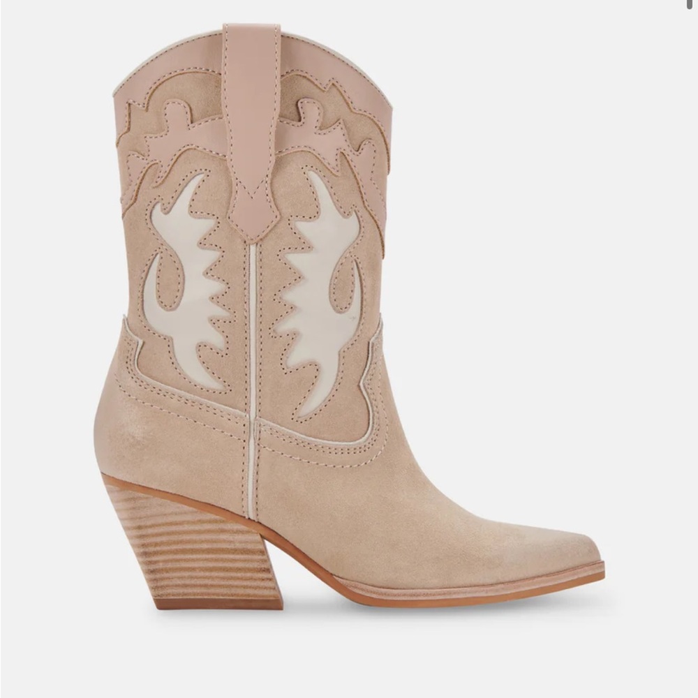 NWT Dolce Vita Landen Boots Dune Suede size 7